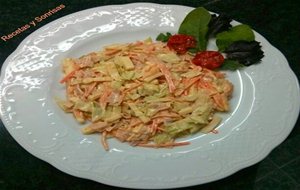 Ensalada Francesa Con Zanahoria Y Salsa Rosa
