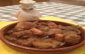 Sepias Con Alcachofas Y Patatas
