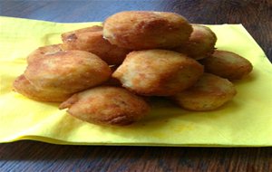 Croquetas De Jamon Serrano, Beicon Y Huevo Duro
