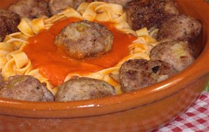 Albóndigas A La Napolitana